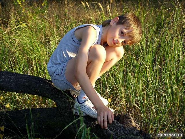 1545_friends_buratinko_in_shorts_06.jpg
